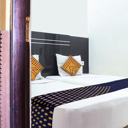 Spot On 3605 Clarichie Guest House Kupang  Exterior foto